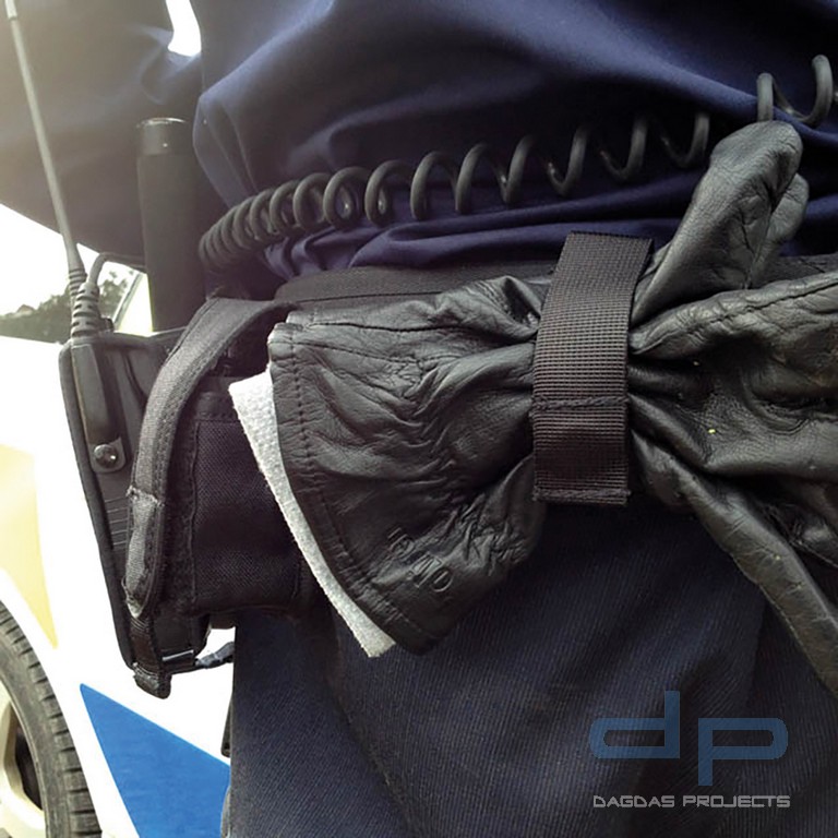 SnigelDesign Glove Holder