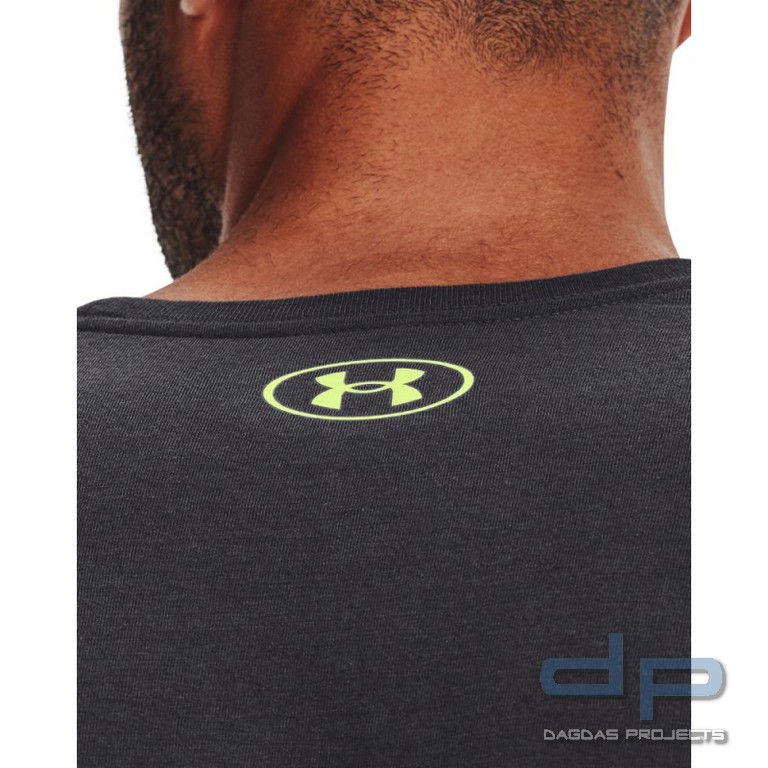 Under Armour® T-Shirt Number Script loose, HeatGear®