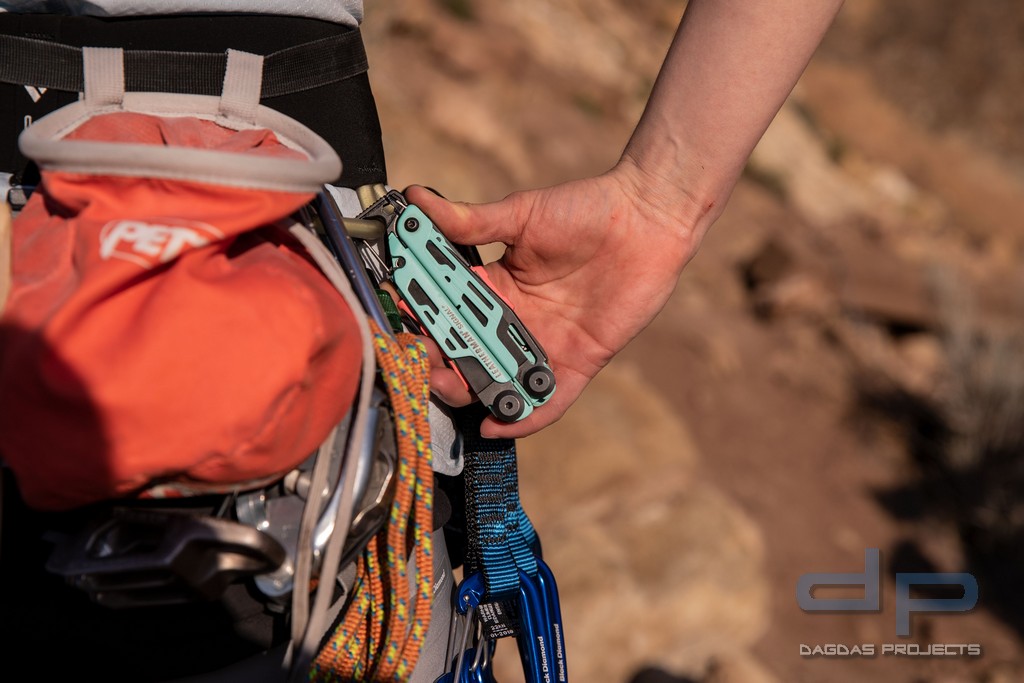 Leatherman SIGNAL Multitool Aqua