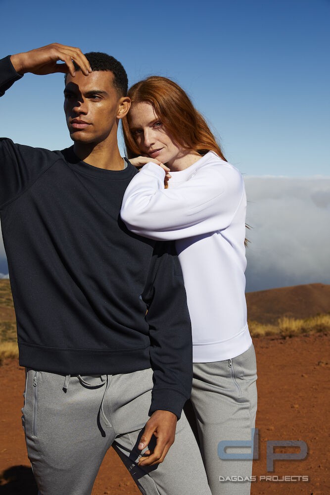 Basic Active Roundneck mit Wunschaufdruck in verschiedenen Farben