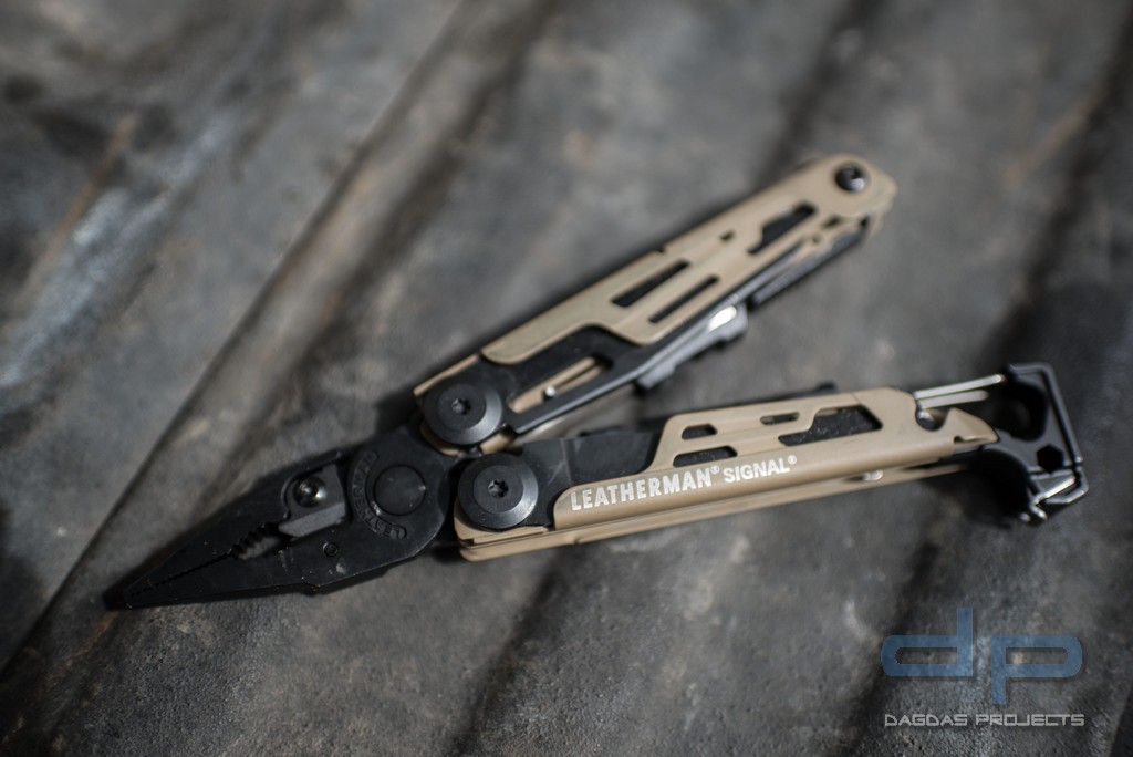 Leatherman SIGNAL Multitool Coyote