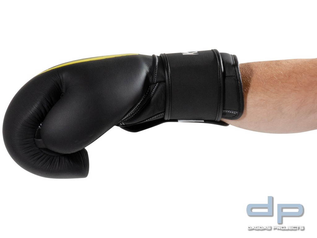 Kwon Boxhandschuhe Kick Thai in Schwarz und Weiß