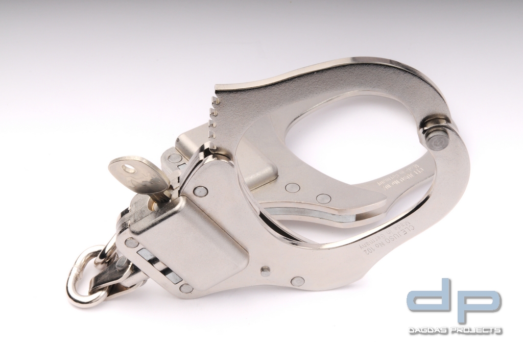 CLEJUSO Handfessel Nr. 102
