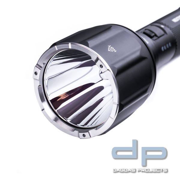 NEXTORCH P82 1.100 Meter Leuchtweite Dienst-Taschenlampe