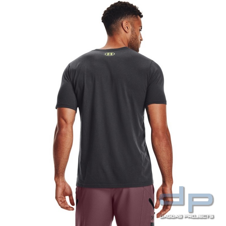 Under Armour® T-Shirt Number Script loose, HeatGear®