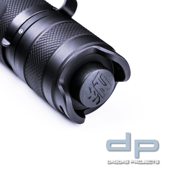 NEXTORCH E52 Outdoor LED-Taschenlampe mit 2500 Lumen und 21700 Akku.