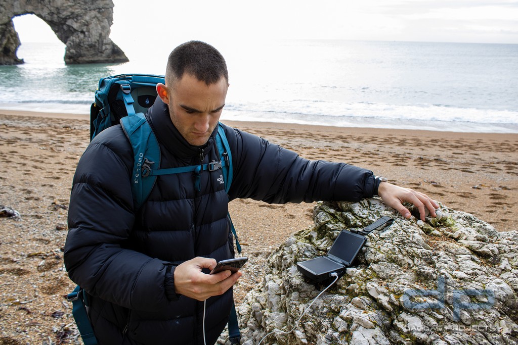 POWERTRAVELLER SOLAR ADVENTURER II SOLARLADEGERÄT