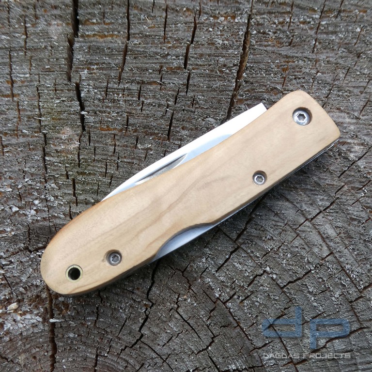 Taschenmesser Olivenholz mit einer Klinge aus satiniertem, rostfreiem AISI 440 Stahl