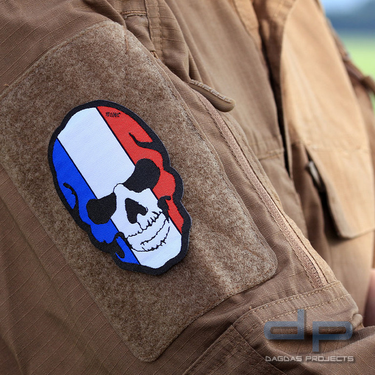 Emblem Stoff fein gewebt Skull France