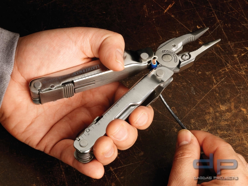 Leatherman SUPER TOOL 300 Silber mit Premium Holster