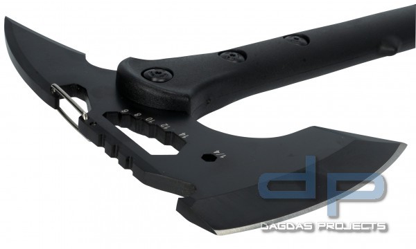 Survival- und Outdoor- Axt