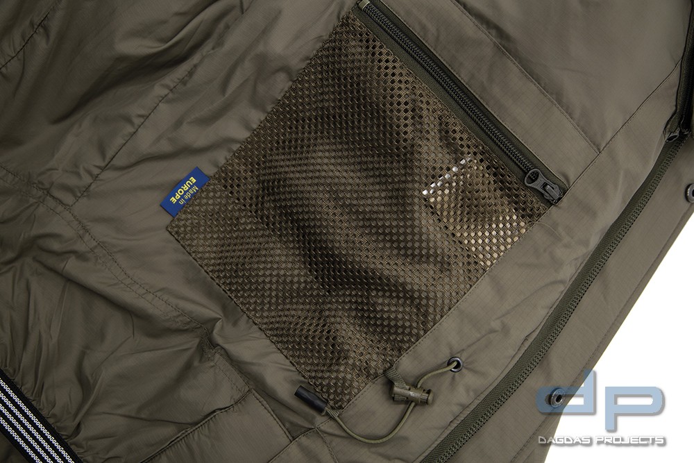 Carinthia ECIG 4.0 Jacket in Schwarz und Oliv