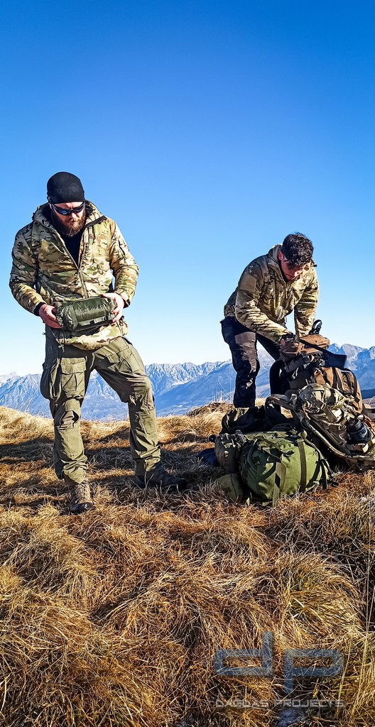 SNUGPAK ARROWHEAD KÄLTESCHUTZJACKE in verschiedenen Farben