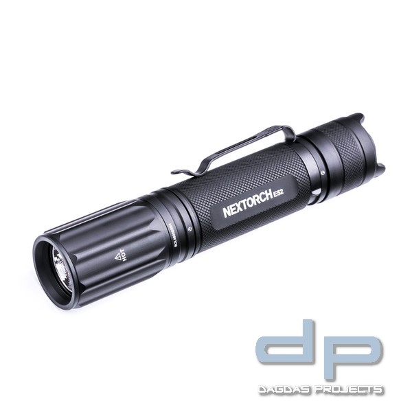 NEXTORCH E52 Outdoor LED-Taschenlampe mit 2500 Lumen und 21700 Akku.
