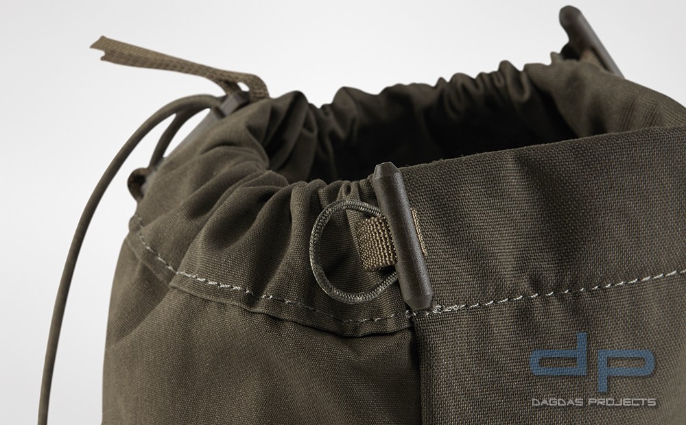 Fjällräven Singi Gear Holder in grau und dunkeloliv