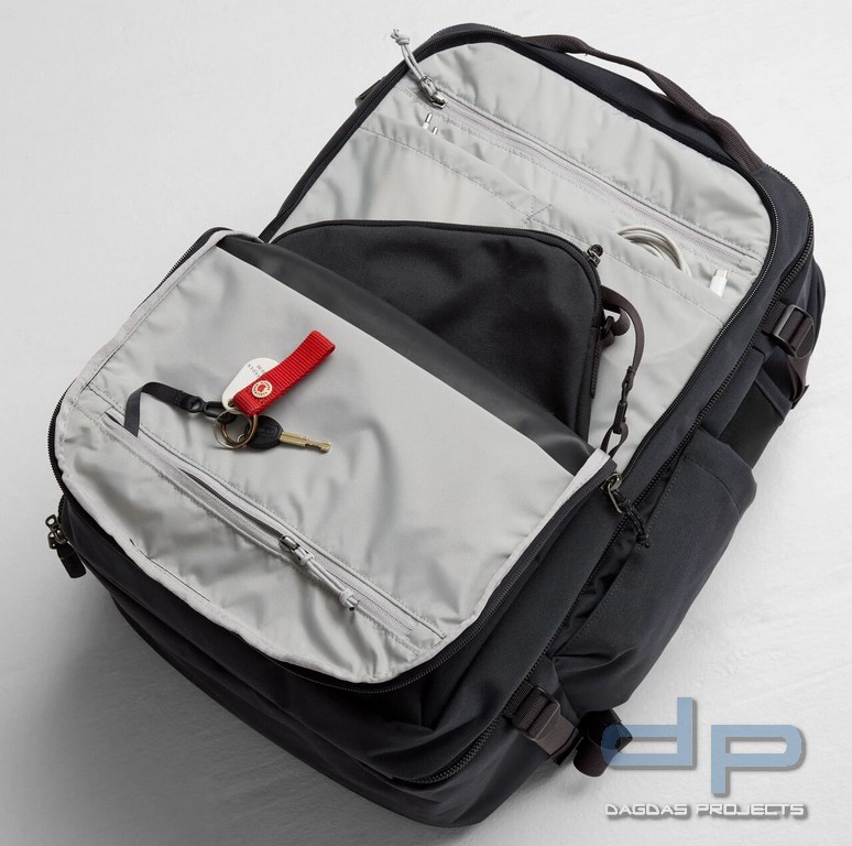 Fjällräven Färden Carry-On Pack (40L Reise Rucksack) in Schwarz und Steingrauoliv
