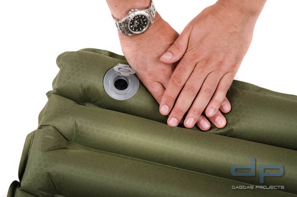 Snugpak Luftmatratze mit Fußpumpe verschiedene Farben