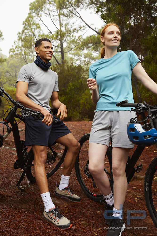 Basic Active Shorts in verschiedenen Farben mit Wunschaufdruck