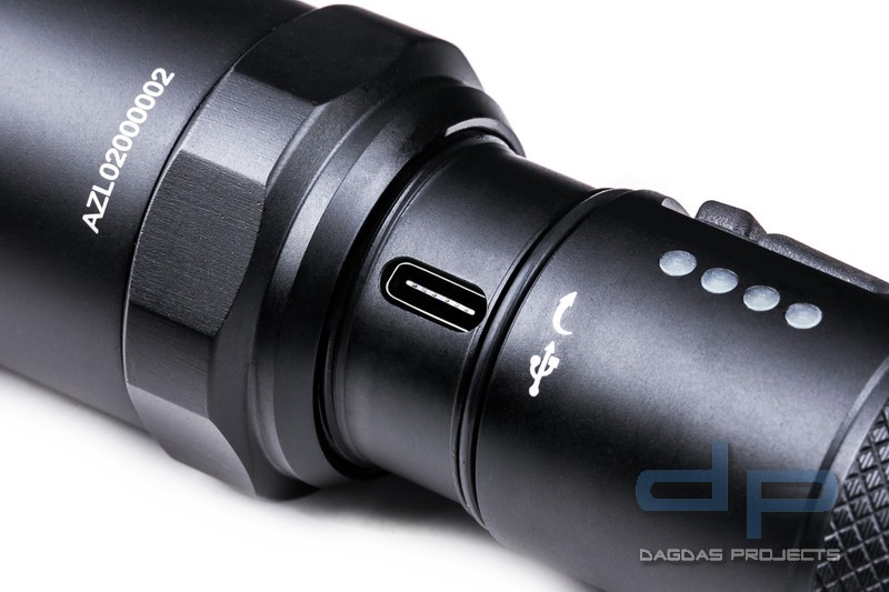 Nextorch P81 2.600 Lumen Einsatz LED Taschenlampe, USB-C Akkuladefunktion, Glasbrecher aus Nano-Kera