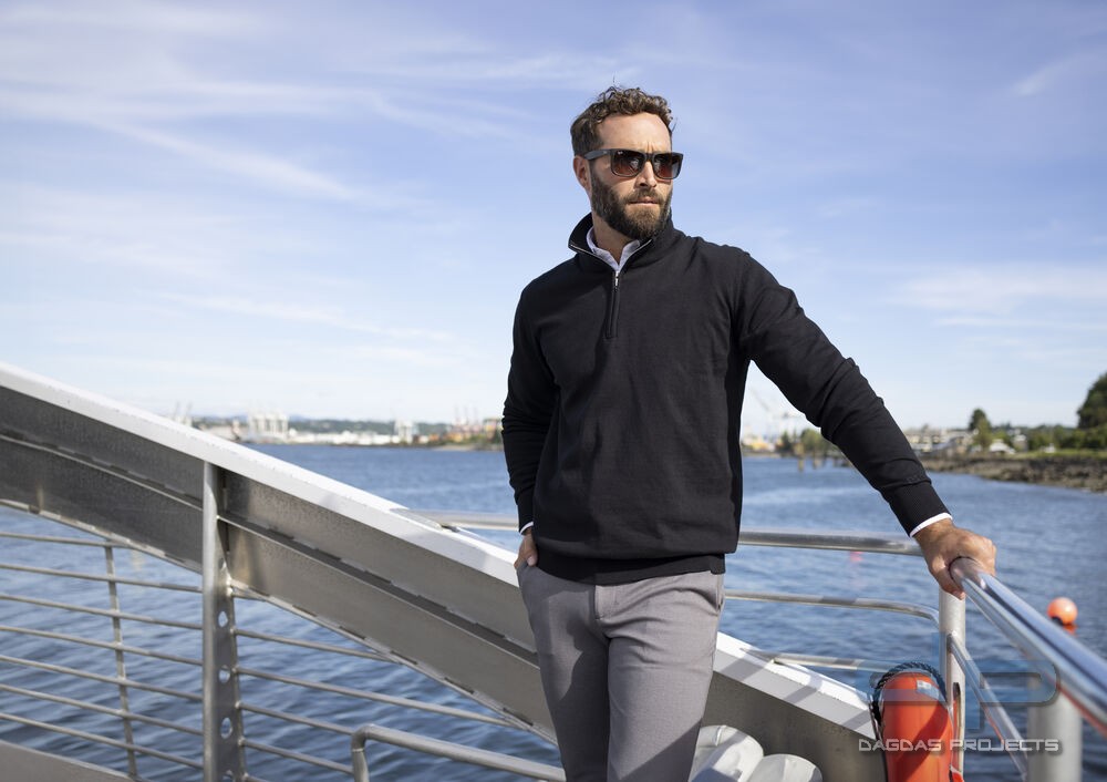 Oakville Half Zip Sweater Men in verschiedenen Farben mit Wunschaufdruck auf Brust und Rücken