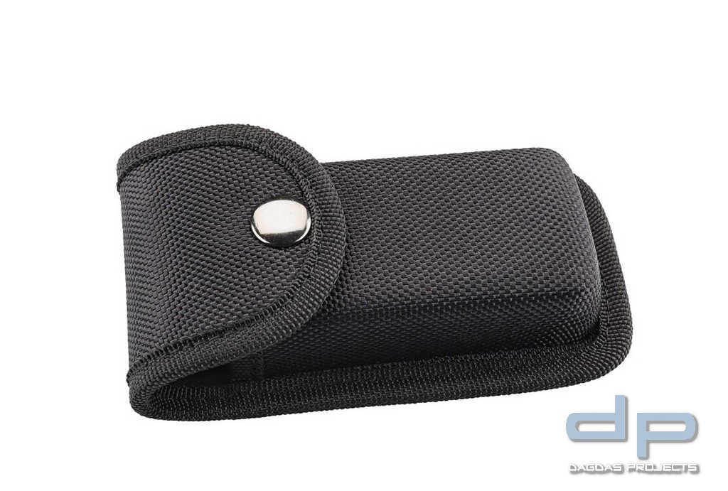 Multitool mit Edelstahl Taschenclip und ein Nylonetui mit Gürtelschlaufe