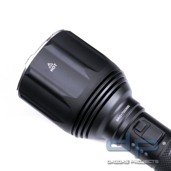 NEXTORCH P82 1.100 Meter Leuchtweite Dienst-Taschenlampe