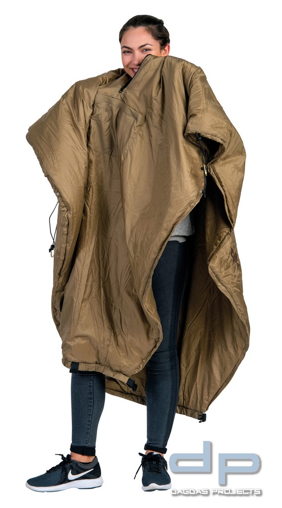 AMAZONAS UNDERQUILT-PONCHO 2-IN-1