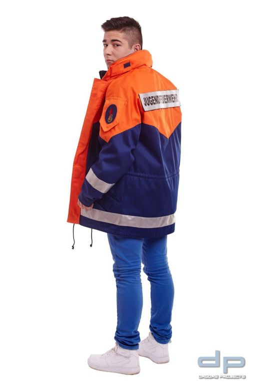 Jugendfeuerwehrparka mit Membrane