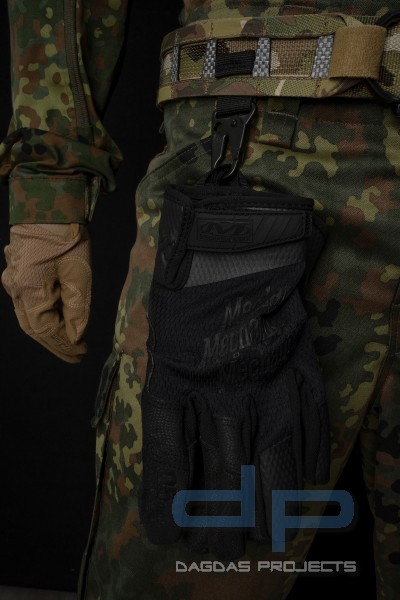 BLACKFOLIUM UTILITY HOOK 1” HK KARABINER IN VERSCHIEDENEN FARBEN