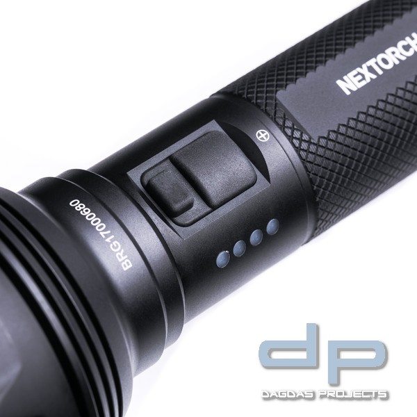 NEXTORCH P82 1.100 Meter Leuchtweite Dienst-Taschenlampe
