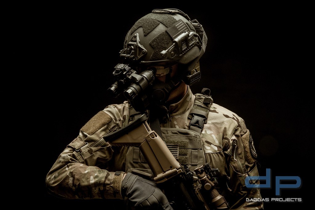 PRINCETON TEC CHARGE PRO HELMLAMPE LED ROT/WEISS