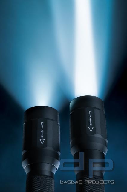LED 2AA fokussierbarer Spot