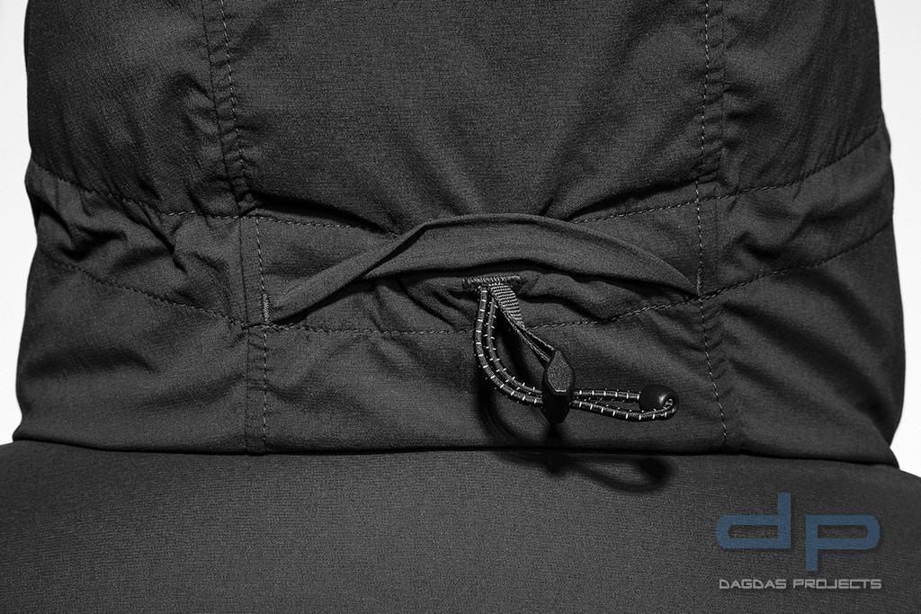 TT MAINE JACKET SOFTSHELL-JACKE in Schwarz und Oliv