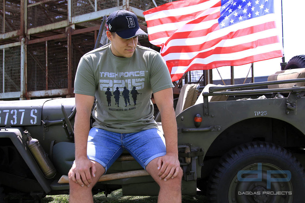 TF-2215 T-Shirt Brothers in Arms