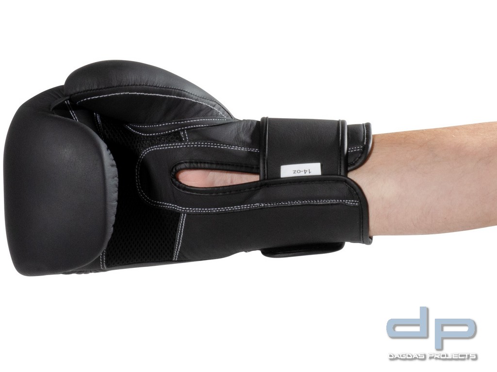 Kwon Boxhandschuhe Kick Thai in Schwarz und Weiß