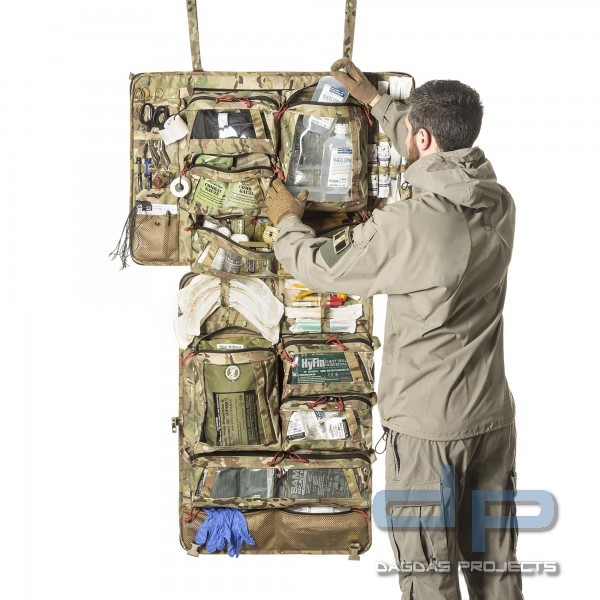 BLACKFOLIUM TRAUMA SHEET BAG KIT - 50 ERSTE HILFE MEDIC TASCHE IN RANGER GREEN