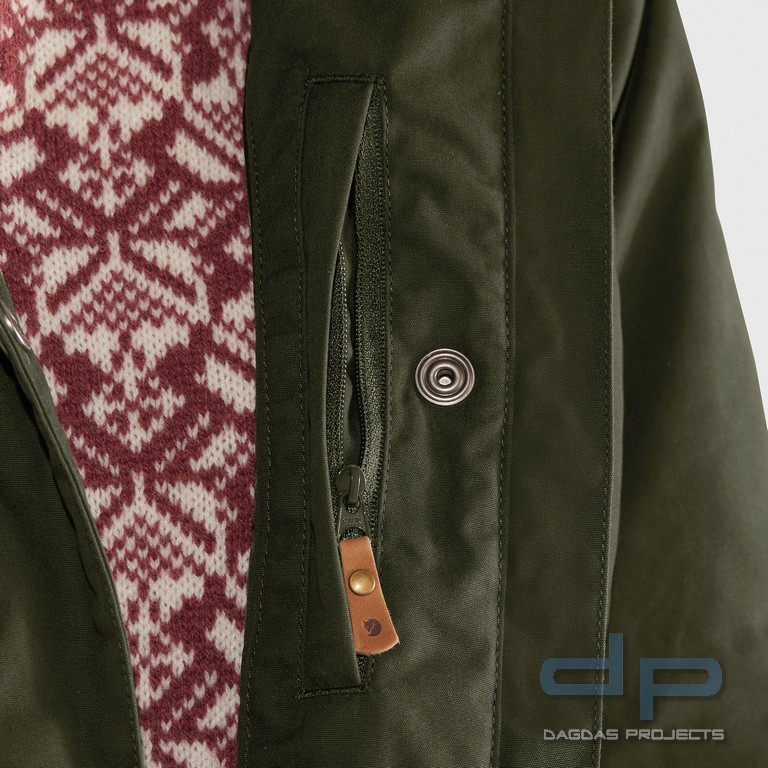 FJÄLLRÄVEN KARLA HYDRATIC JACKET in verschiedenen Farben