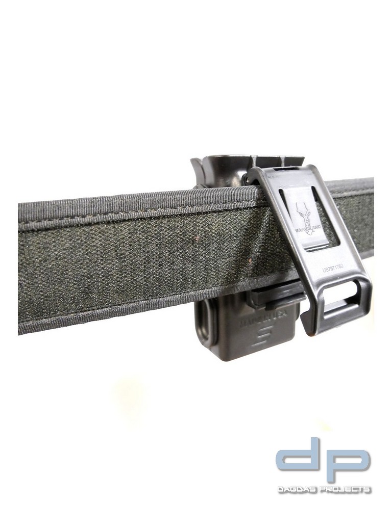 SAFARILAND® abnehmbares & offenes Tourniquet-Gürtelholster mit 744BL Gürtelclip