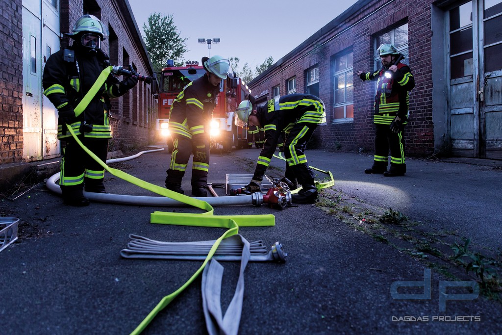 LED LENSER X21R SUCHSCHEINWERFER 5000 LUMEN