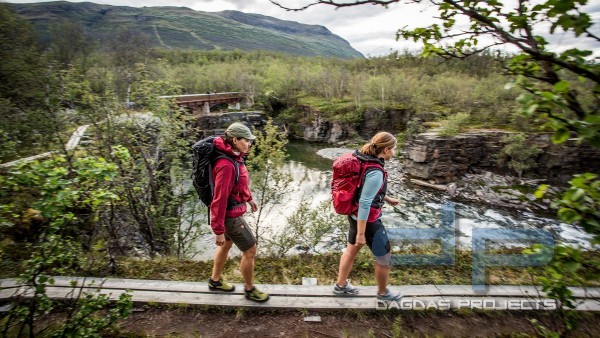 FJÄLLRÄVEN NIKKA CURVED DAMENSHORTS IN VERSCHIEDENEN FARBEN