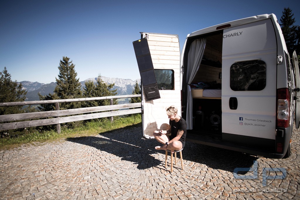 POWERTRAVELLER FALCON 40 SOLARPANEL