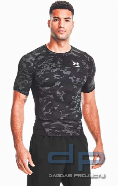 Under Armour HeatGear T-Shirt Camo Print in schwarz