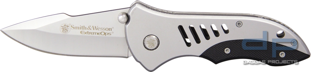 Extreme Ops Linerlock Smith & Wesson
