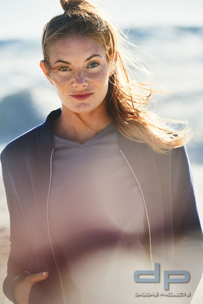 Heavy V-neck Lady Farbe: Navy Größe: XL, M und L mit Wunschaufdruck in reflex silber