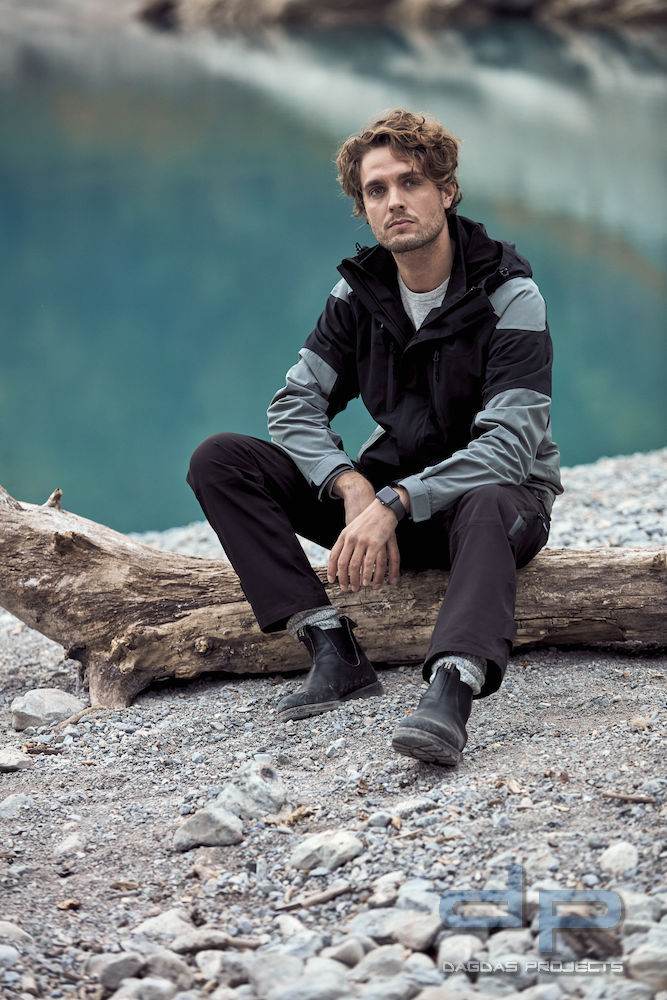 Unisex Trekkingjacke Behörde inklusive Wunschaufdruck in reflex silber