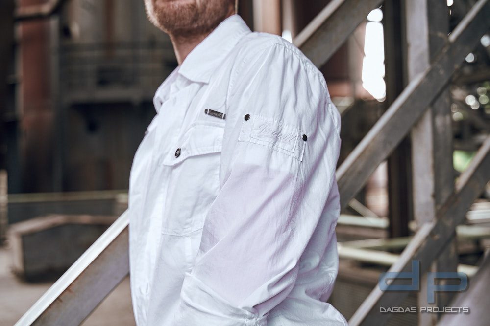 Slim-Fit Shirt in verschiedenen Farben