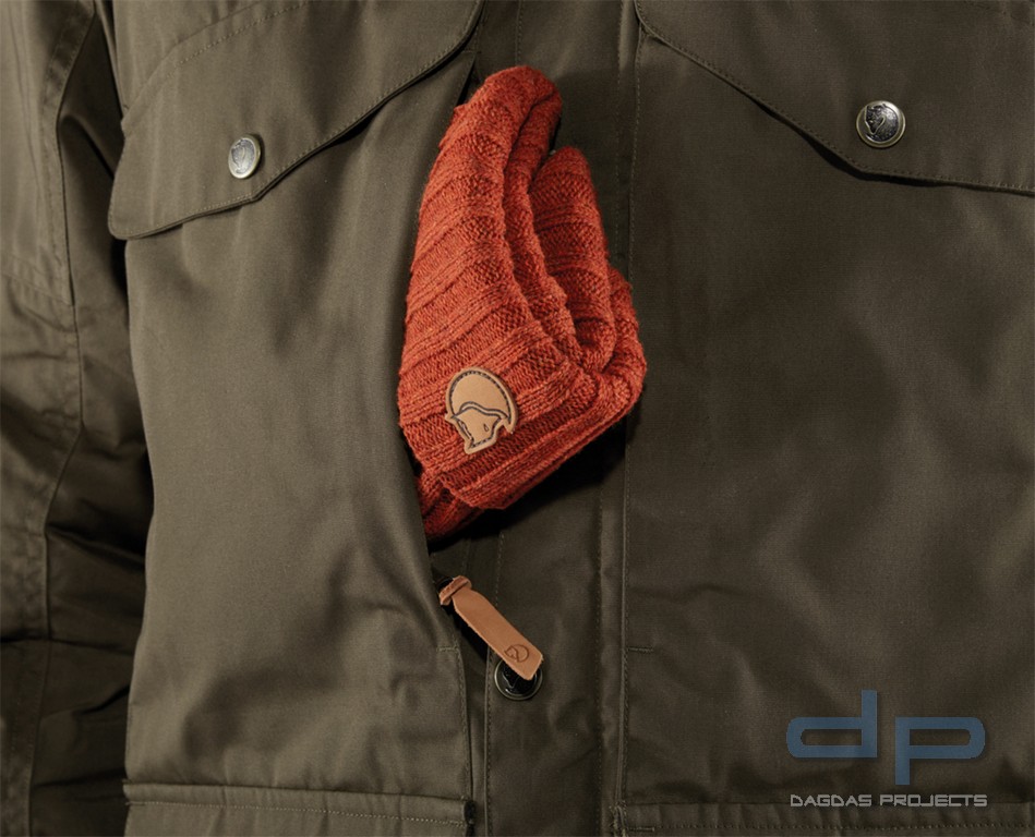 Fjällräven V Pro Wool Padded Jacket in verschiedenen Farben