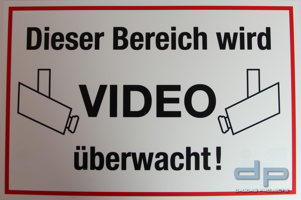 Warnschild "Dieser Bereich wird Videoüberwacht"