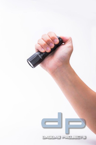 NEXTORCH C3 3AAA LED Taschenlampe