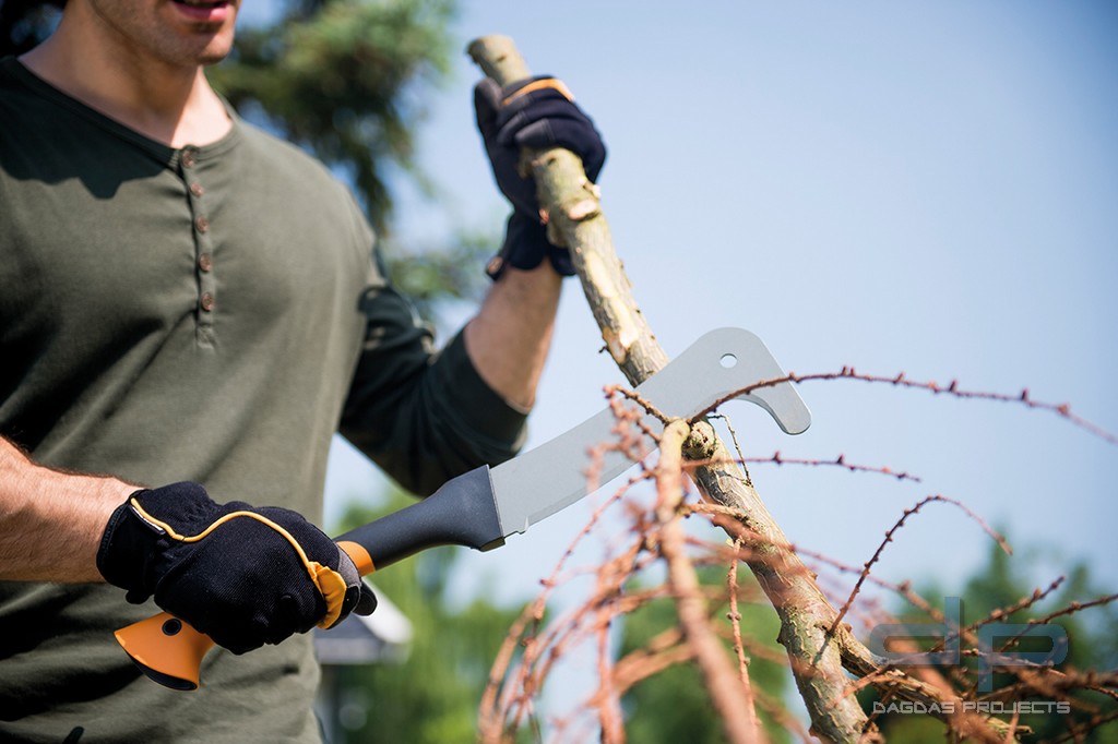 FISKARS WOODXPERT MACHETE XA3